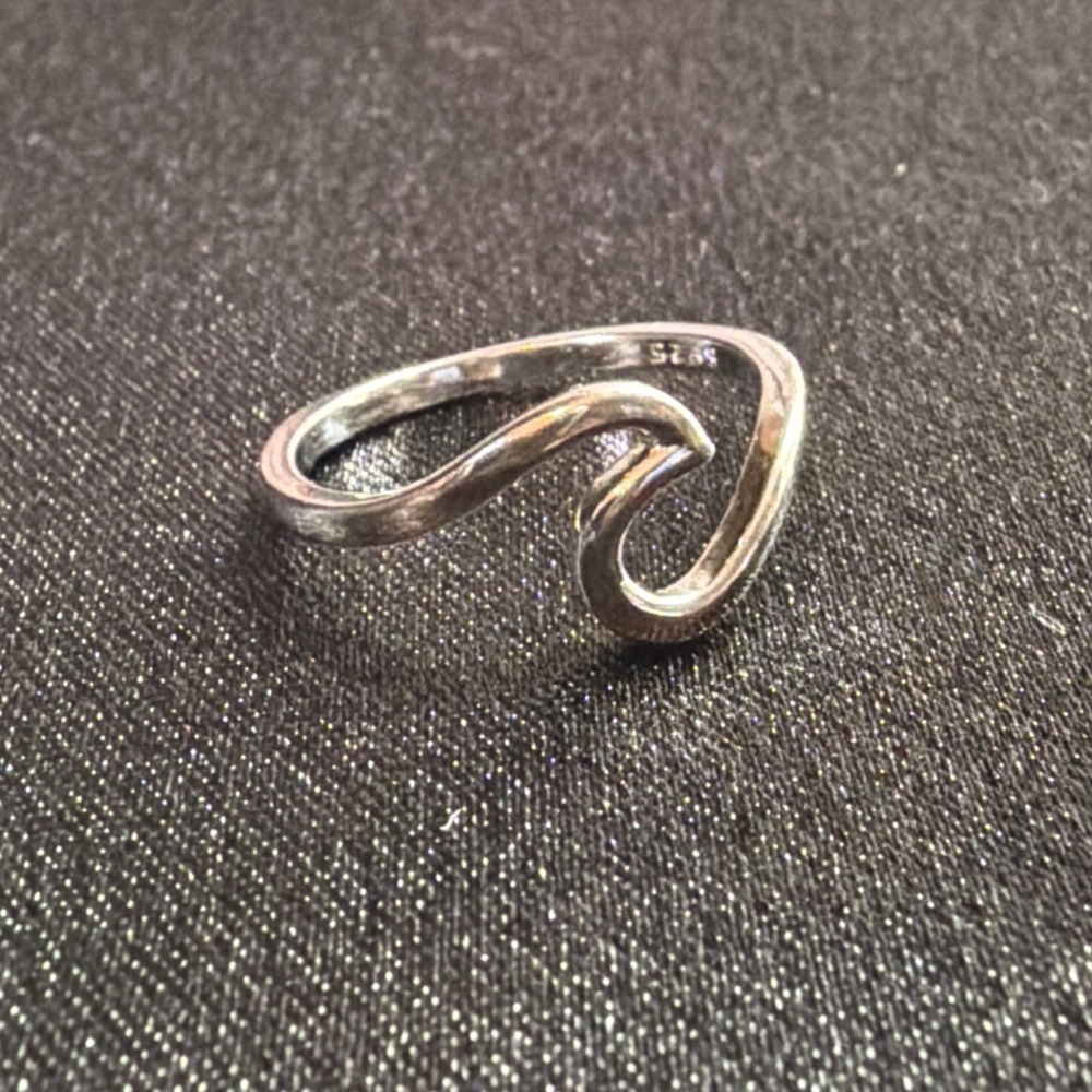 Sterling Silver Cresting Wave Ring Beach House Nautical Ocean Life Surfer Sz 5.5